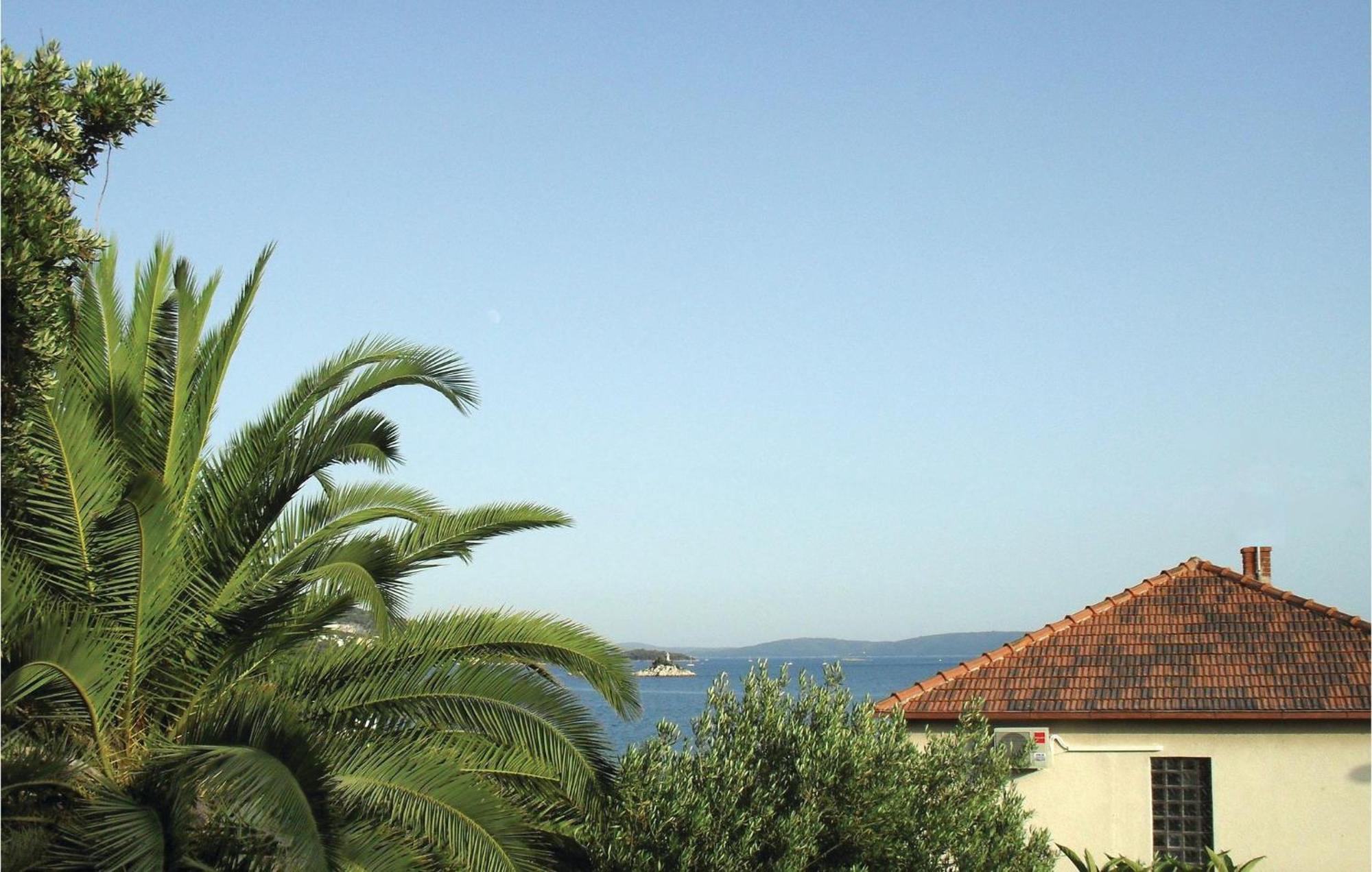 Awesome Home In Seget Vranjica With Wifi Exterior photo