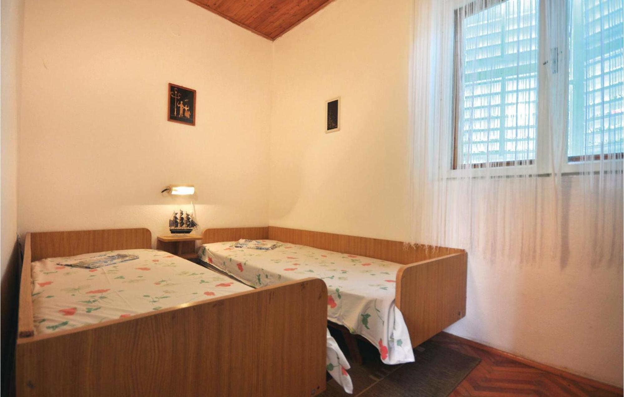 Awesome Home In Seget Vranjica With Wifi Exterior photo