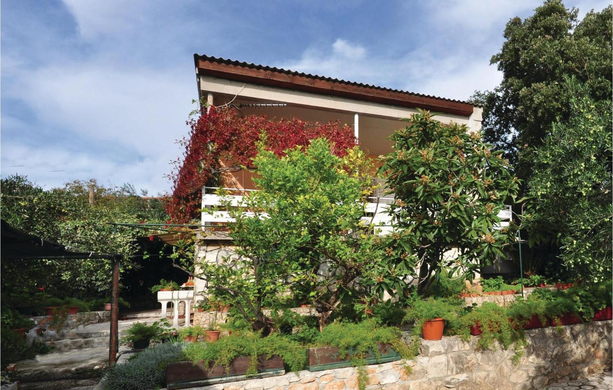 Awesome Home In Seget Vranjica With Wifi Exterior photo